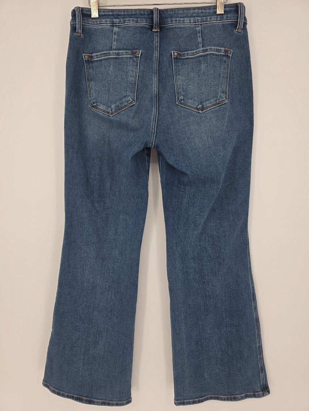 KanCan Petite Mid Rise Wide Flare Jeans Women's 11/29 Medium Wash Stretch - Picture 3 of 10